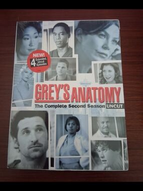 Grey's Anatomy The Complete Second Season DVD - White & Red Cover